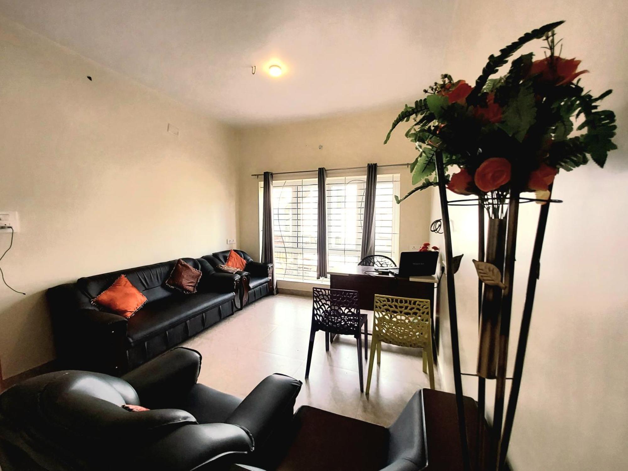Serenity Inn Home Stay أوتي المظهر الخارجي الصورة